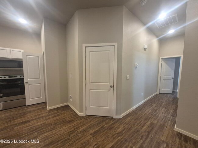 Foto del edificio - 2109 N Jayton Ave