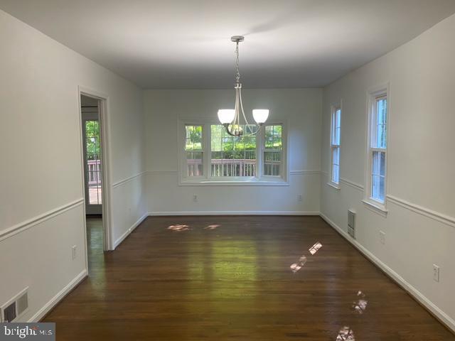 Foto principal - 7720 Hayfield Rd