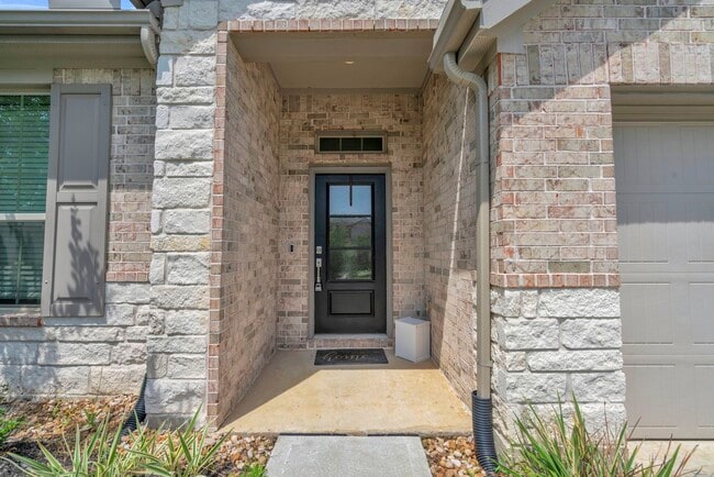 Building Photo - 1413 Cantabria Ct