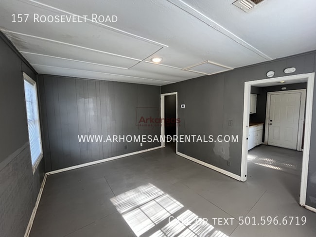 Building Photo - 157 Roosevelt Rd