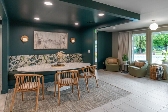 Community Room - Oak Creek