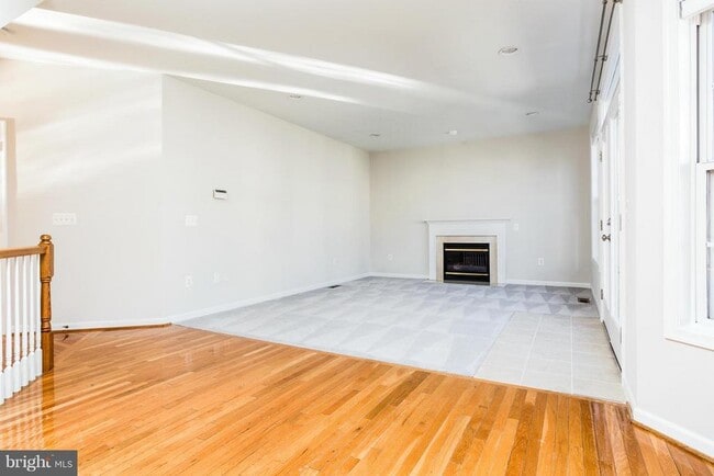 Building Photo - 8238 2nd Ave