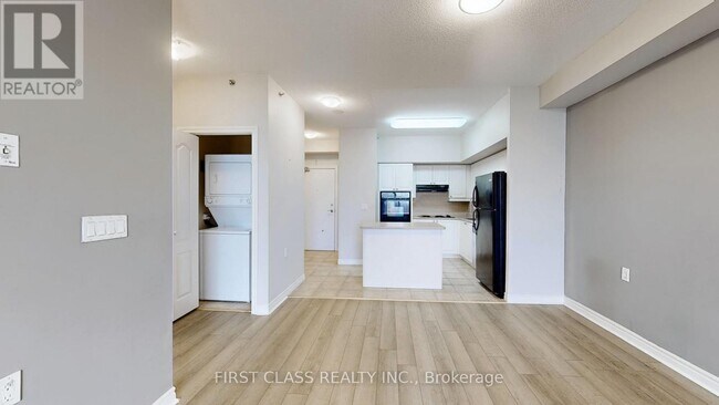 Photo du bâtiment - 810 Scollard Ct