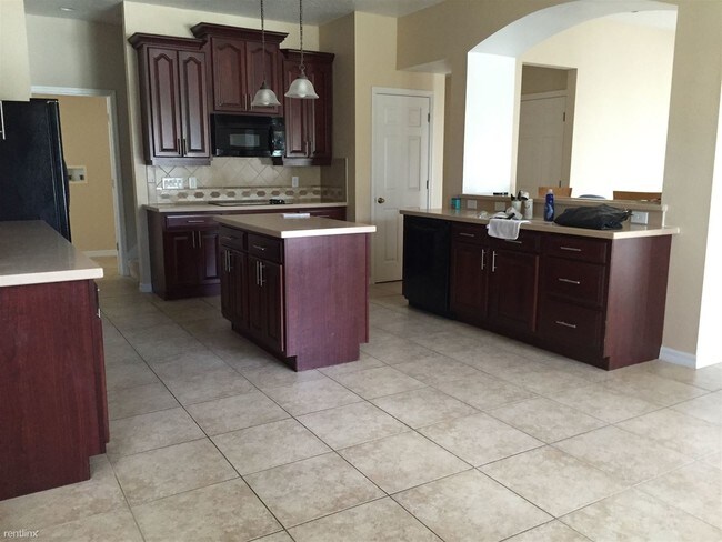 Foto del edificio - 3877 Blue Crest Ave