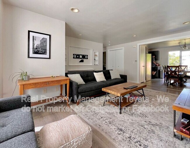 Foto del edificio - 2215 Wildflower Way