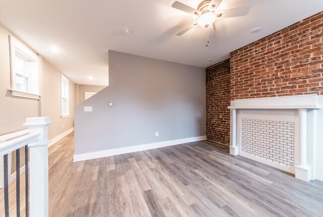 Building Photo - 714 State Way