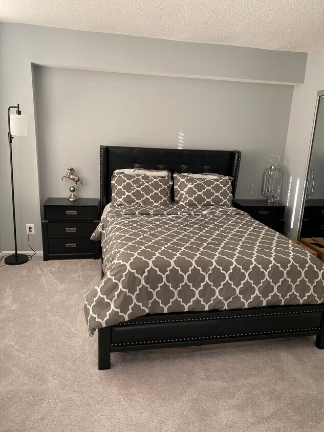 2nd Bedroom - 3713 S George Mason Dr