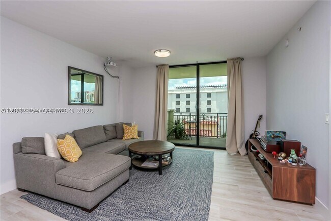 Foto del edificio - 1300 Ponce de Leon Blvd