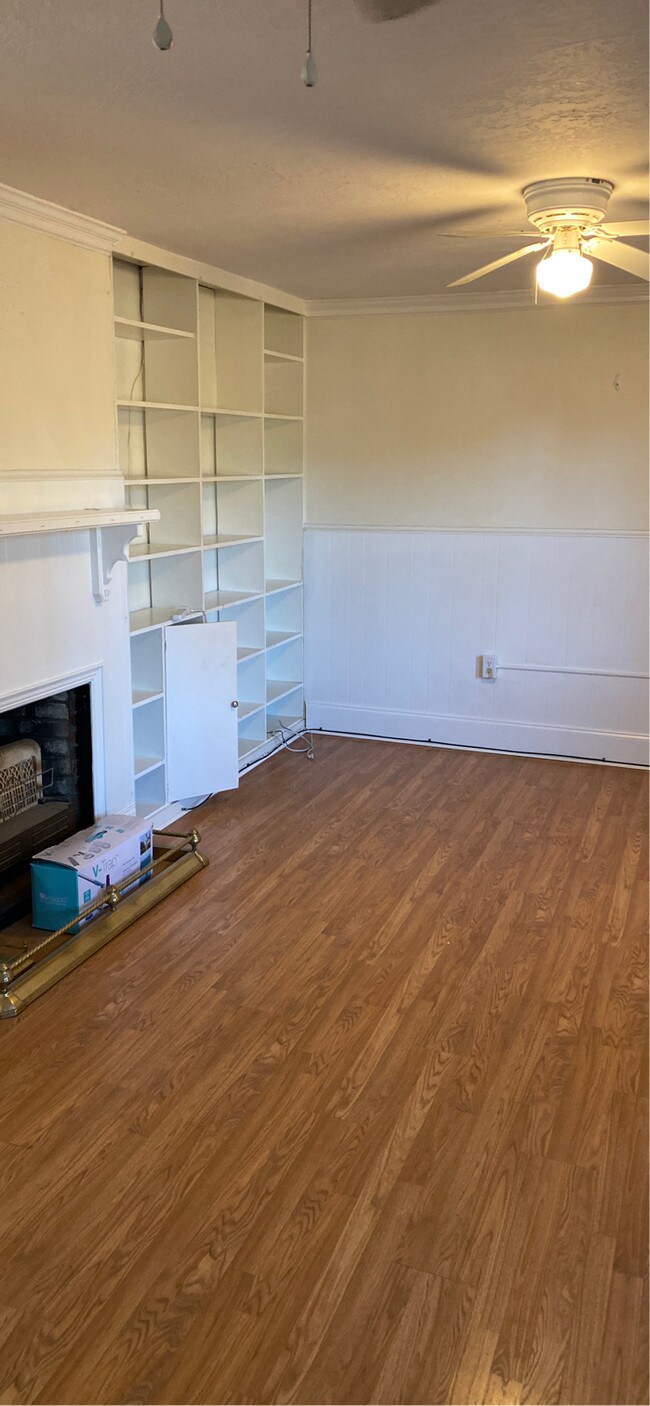 3918 US25, Hodges, SC 29653 House for Rent in Hodges, SC