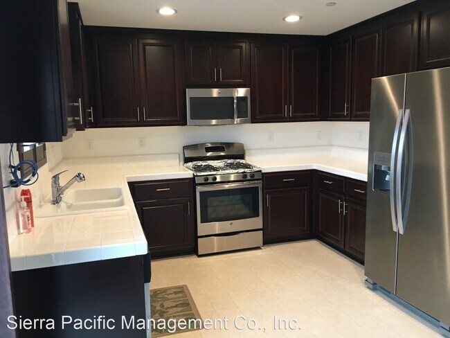 Foto del edificio - 3 br, 2 bath House - 1033 Elmer Drive