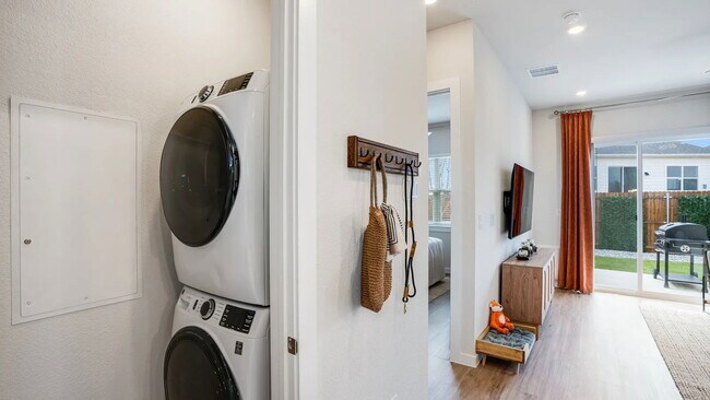 Foto del edificio - North Elm Street, Denton, TX 76207 - 2 BR ...