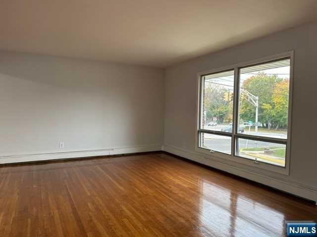 Foto del edificio - 784 Bergen Blvd