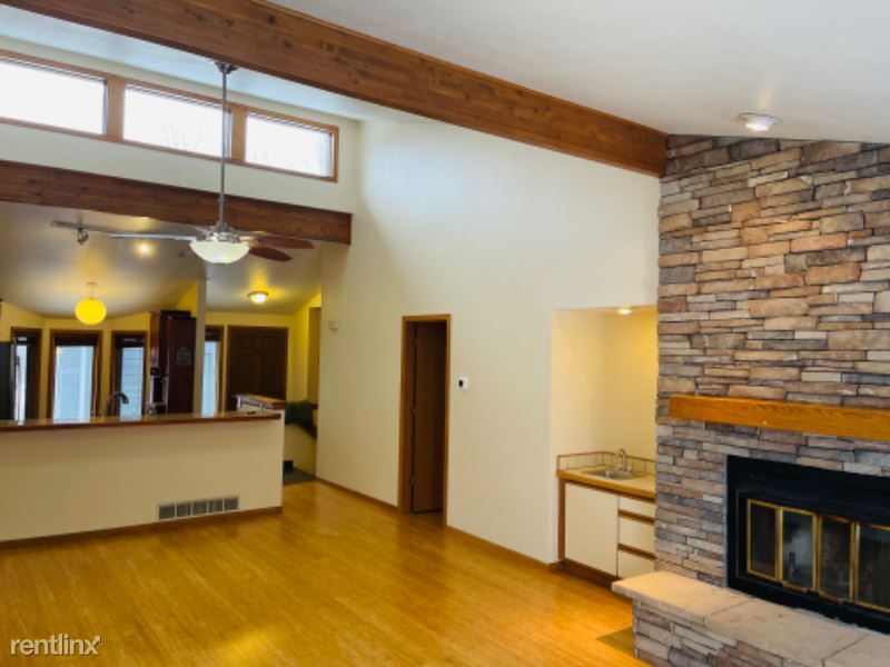 Primary Photo - 3 br, 2 bath Townhome - 3545 Briarwood Blvd