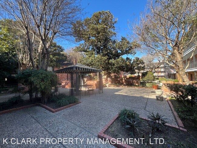 Foto del edificio - 1 br, 1 bath House - 8401 N NEW BRAUNFELS ...