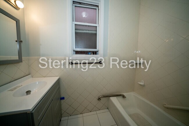 Foto del edificio - 2818 36th St