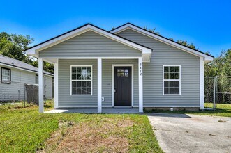 Building Photo - 3412 Princess Ct
