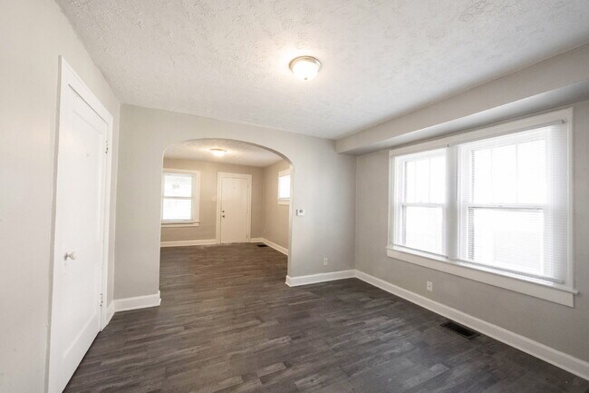 Foto del edificio - "Charming 2-Bedroom Duplex Retreat on N Dr...