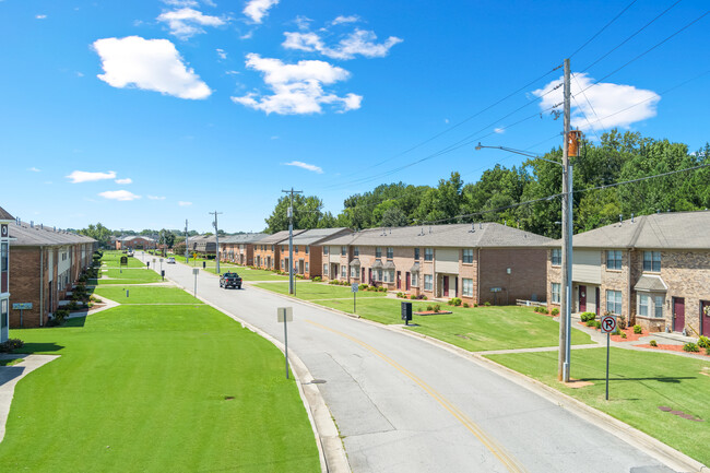 Building Photo - Gaslight Apartments