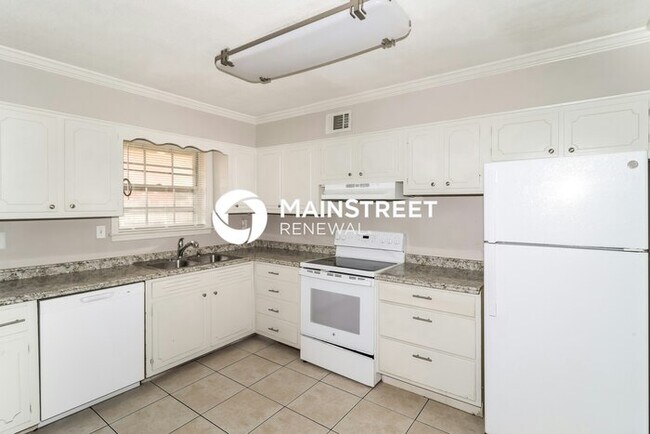 Foto del edificio - 4 Bedroom Pet-Friendly Home in Memphis, TN with Main Street Renewal