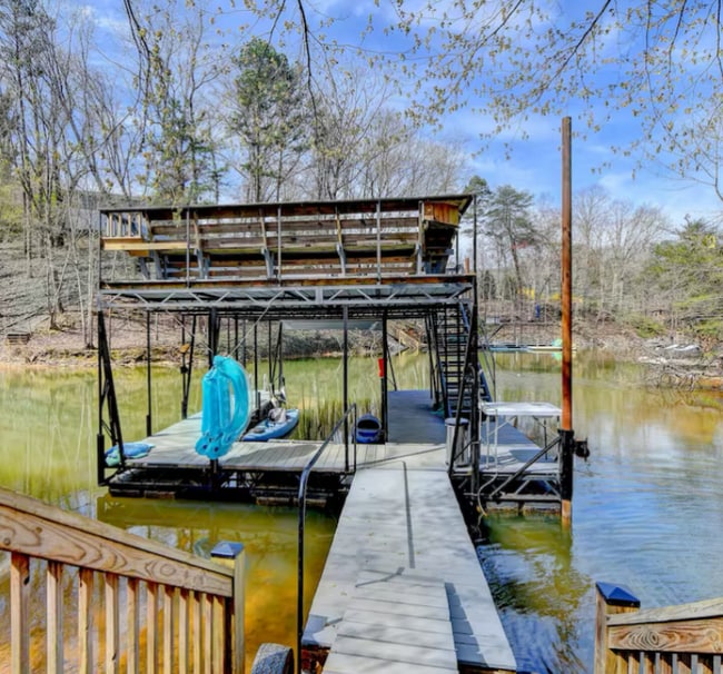 Building Photo - 2817 Evergreen Pl