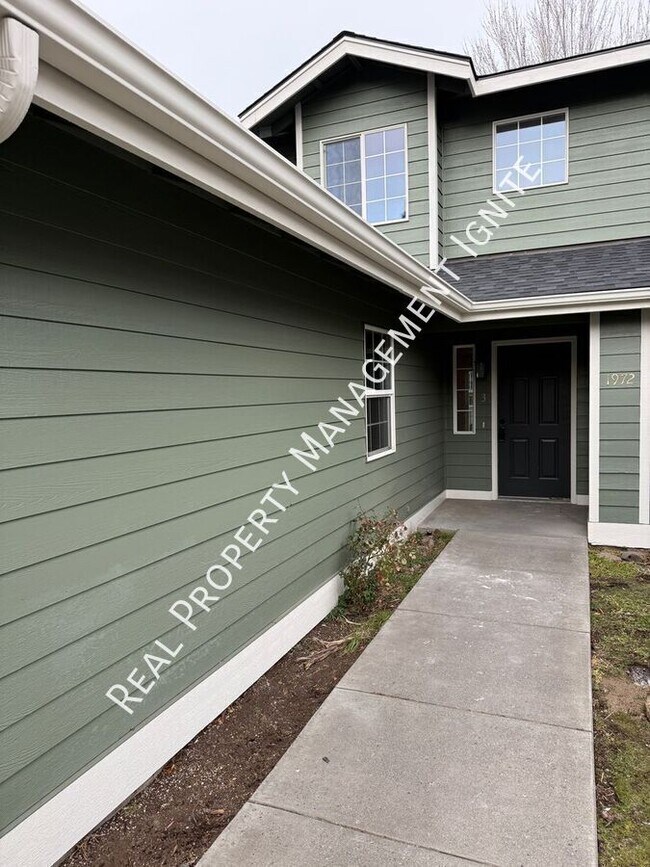 Foto del edificio - 1972 NE Sams Loop