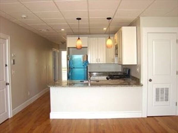Foto del edificio - 270 W Broadway