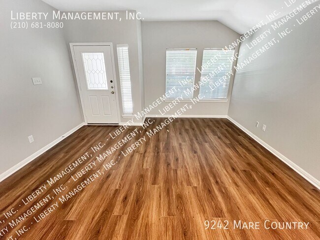 Building Photo - 9242 Mare Country