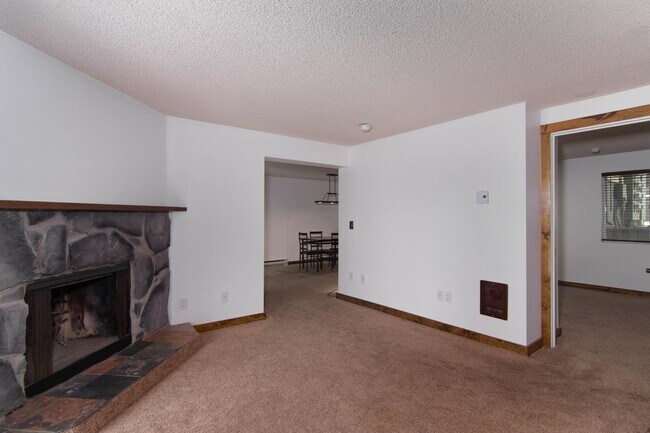 Foto del edificio - Fully Renovated 2 Bed 2 Bath Central Park ...
