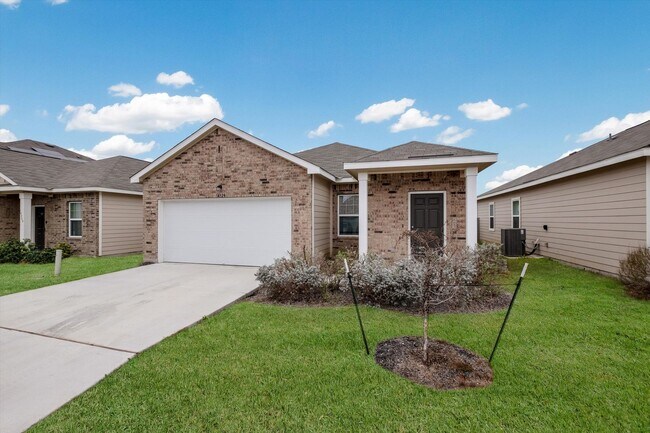 Building Photo - *MOVE IN SPECIAL ONE MONTH FREE*