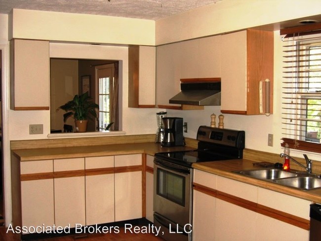 Building Photo - 3 br, 2.5 bath House - 968 Liberty Oaks Court