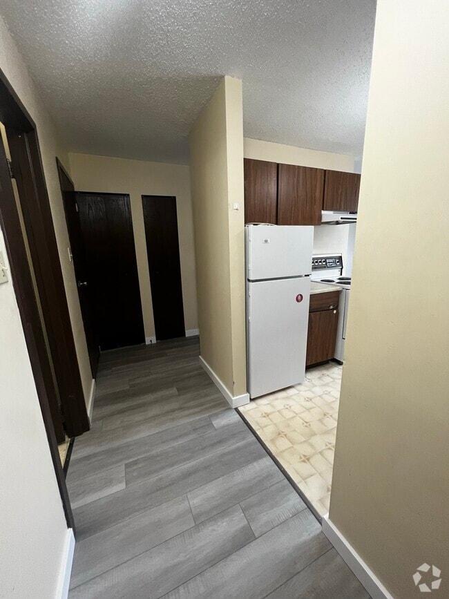 Apartments, Condos and Houses under C800 in Fort St John, BC 43