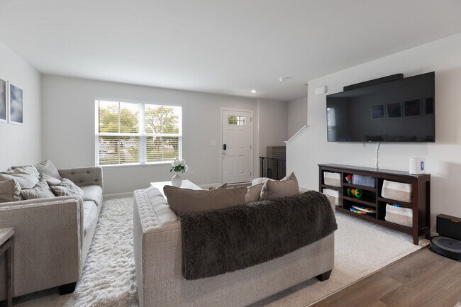 Foto del edificio - 749 E Meadowdale Cir