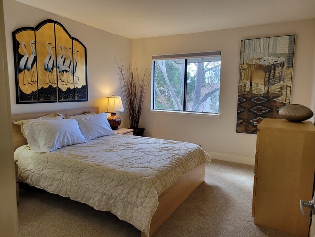Bedroom - 1467 Marchbanks Dr