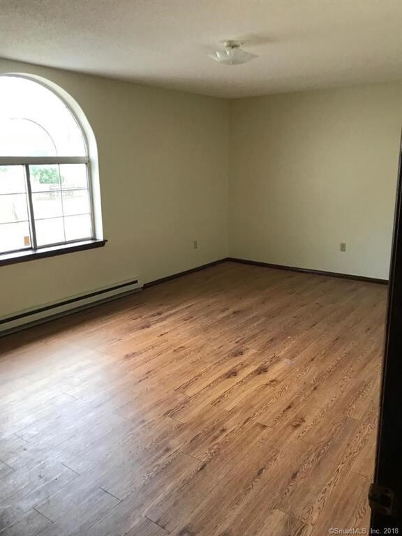 Foto del edificio - 975 Meriden Rd