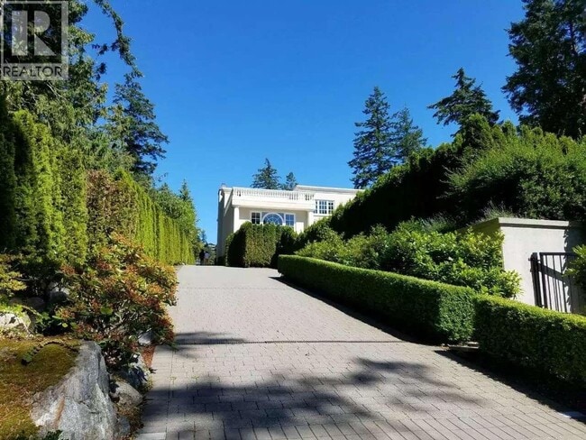 Building Photo - 6089 Gleneagles Dr