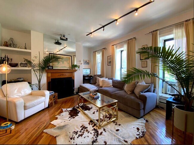 Foto del edificio - 368 Saint Nicholas Avenue