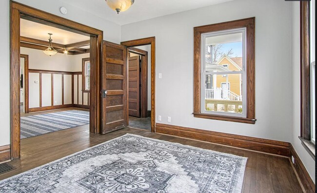 Building Photo - 529/531 Leland