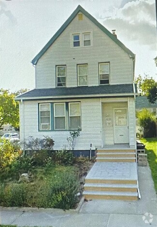 Building Photo - 48-60-60 206th St