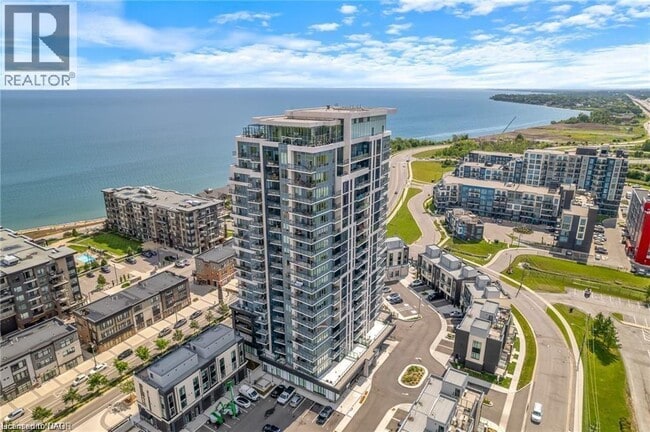 Building Photo - 385 Winston Rd