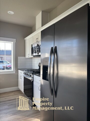 Foto del edificio - 1656 Irvine St