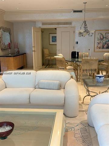 Foto del edificio - 10101 Collins Ave