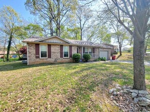 Building Photo - 201 Mill Creek Rd