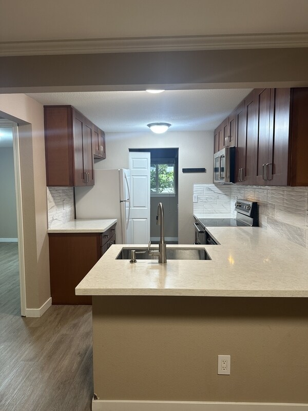 Foto del edificio - 12630 100th Ln NE