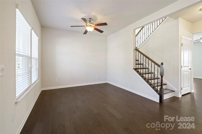 Building Photo - 6809 Carradale Way