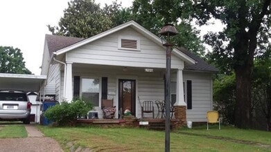 Building Photo - 1504 S P St