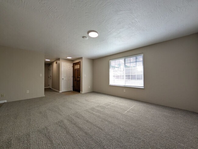 Foto del edificio - Great 3-Bedroom, 1-Bath Home - Centennial ...