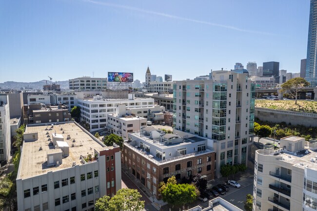 Contexto - 540 Delancey St
