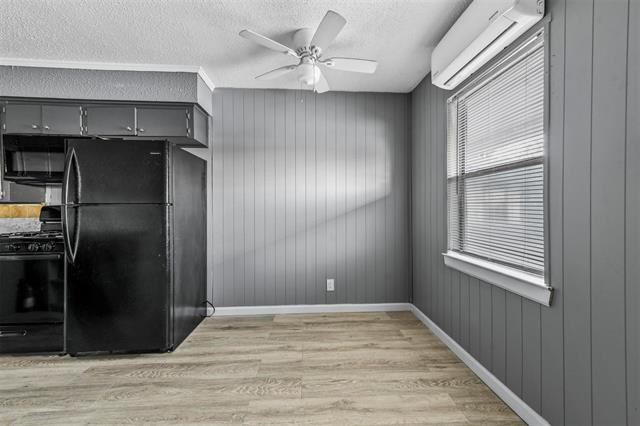 Foto del edificio - 1585 N Mill St