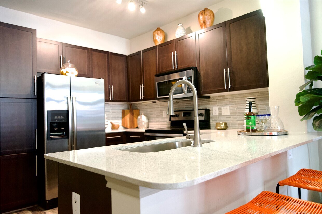 Foto principal - 3788 Richmond Ave.