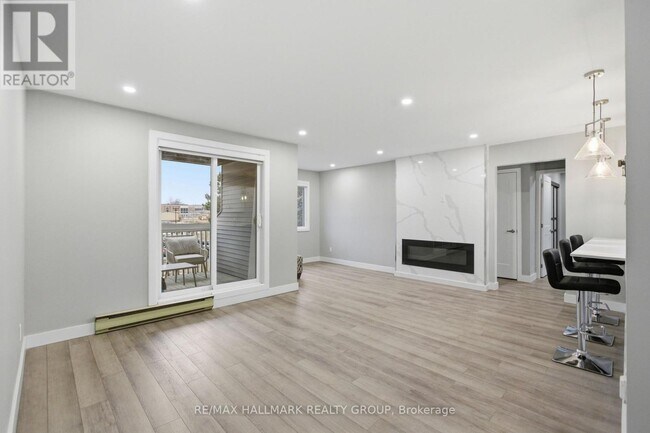 Photo du bâtiment - 218 Viewmount Dr